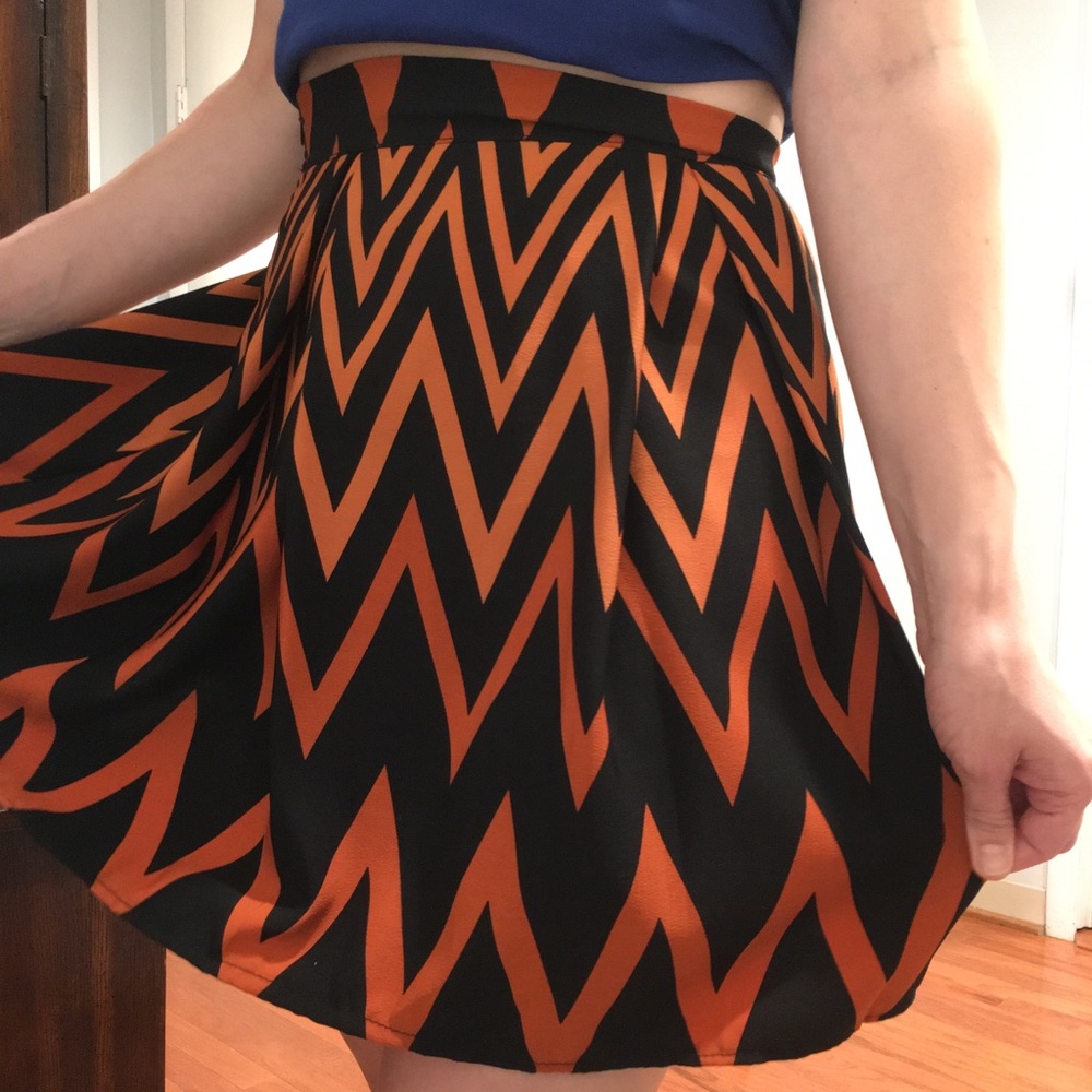 ❗️5for$25❗️ Zigzag Pattern Skirt Orange/Black